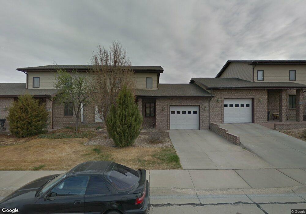 1917 E 32nd St, Scottsbluff, NE 69361 - photo 1