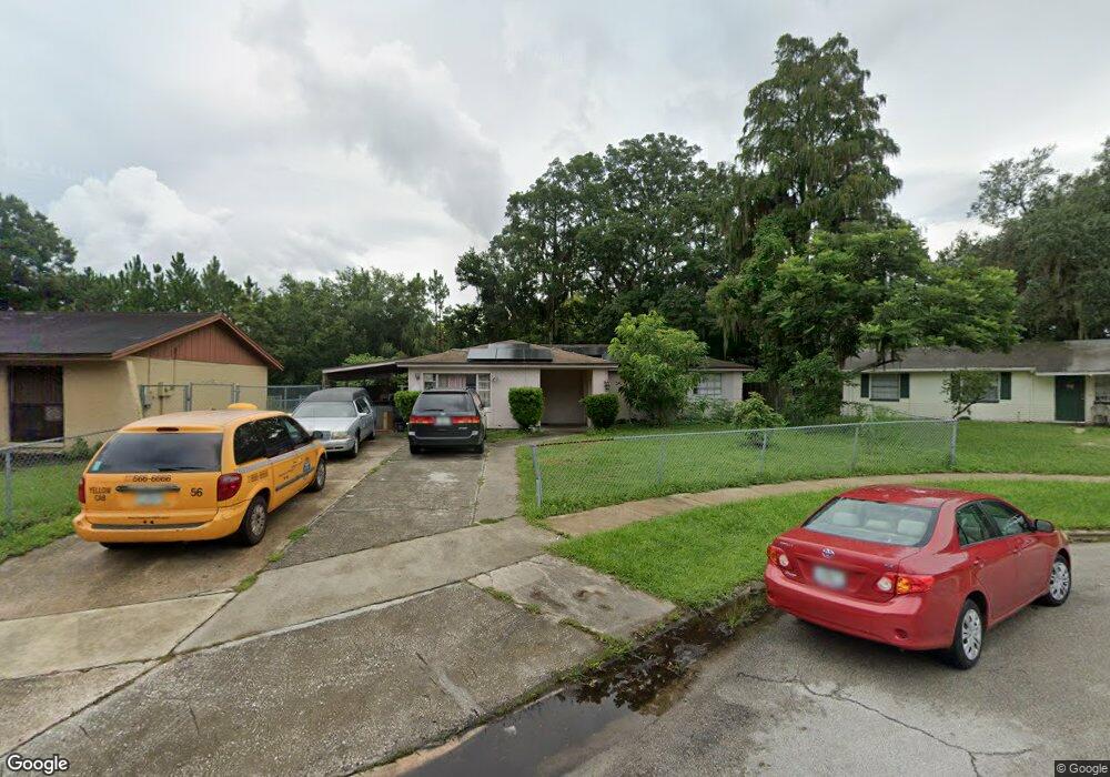 3505 Beechwood Blvd, Tampa, FL 33619 - photo 1