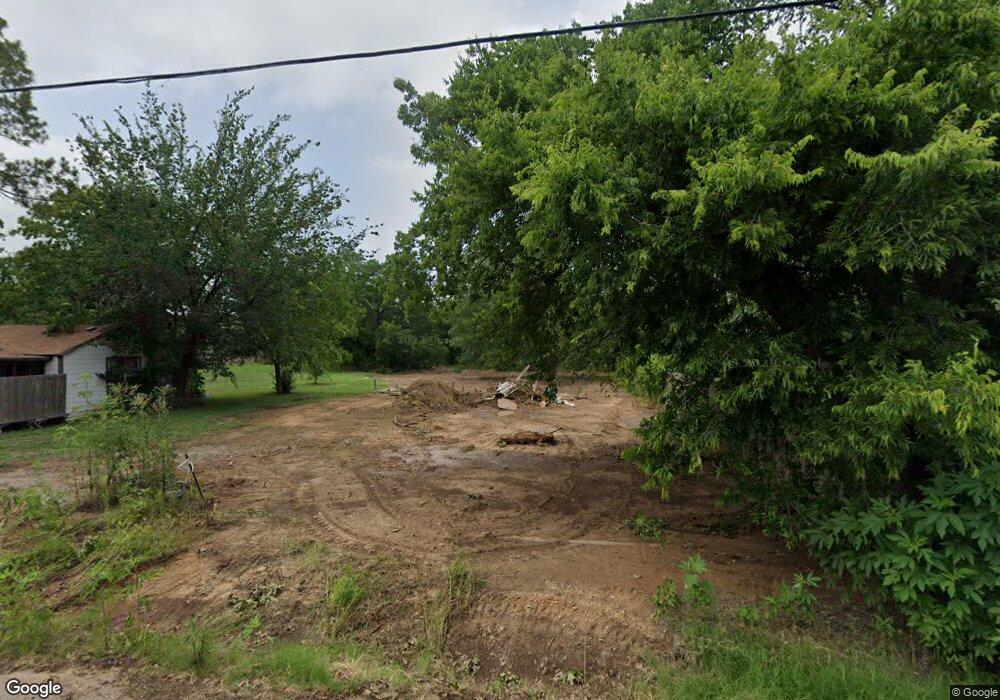 216 W 3rd St, Springtown, TX 76082 - photo 1