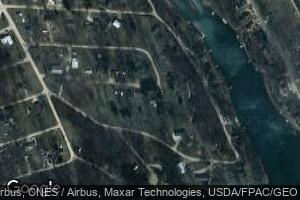 10207 High St, Bernard, IA 52032