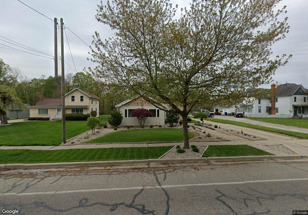 454 Springbrook Ave, Adrian, MI 49221 - photo 1