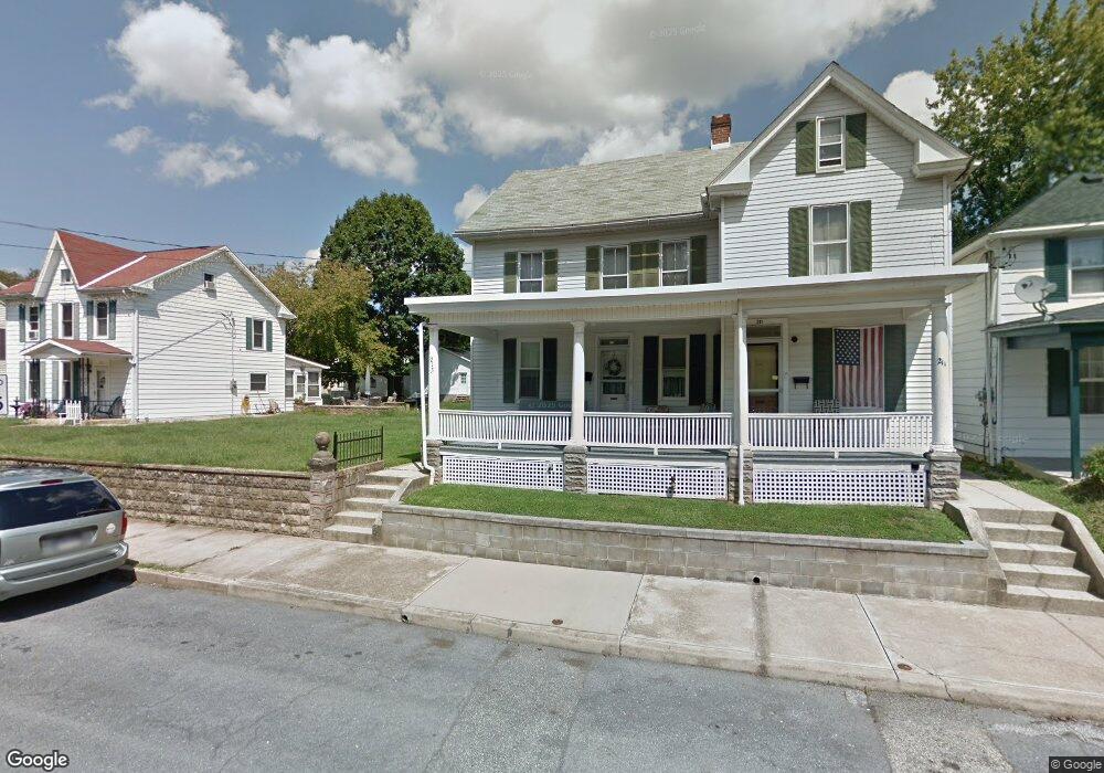 213 W 4th St, Waynesboro, PA 17268 - photo 1