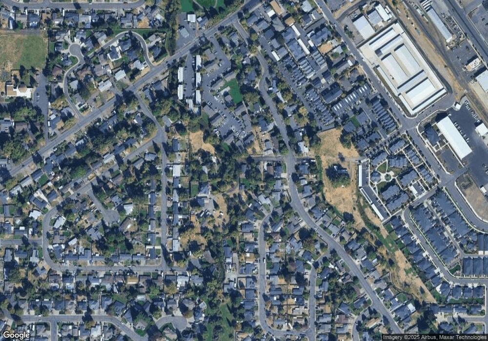 218 Snowy Butte Rd, Central Point, OR 97502 - photo 1