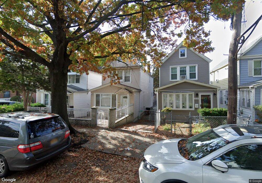 11622 170th St, Jamaica, NY 11434 - photo 1