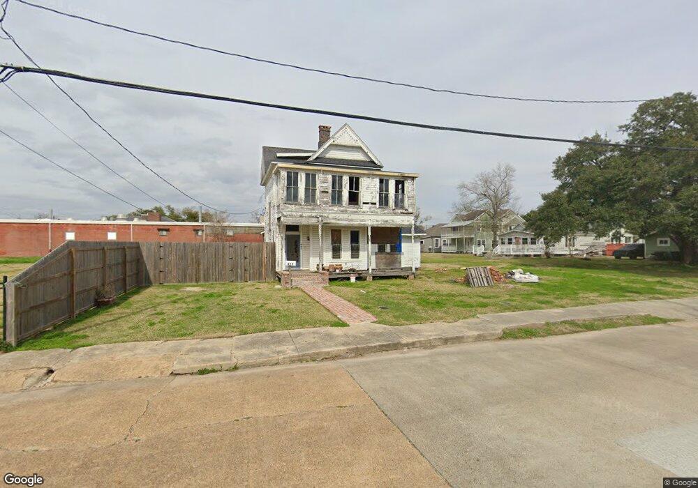 411 Pine St, Lake Charles, LA 70601 - photo 1