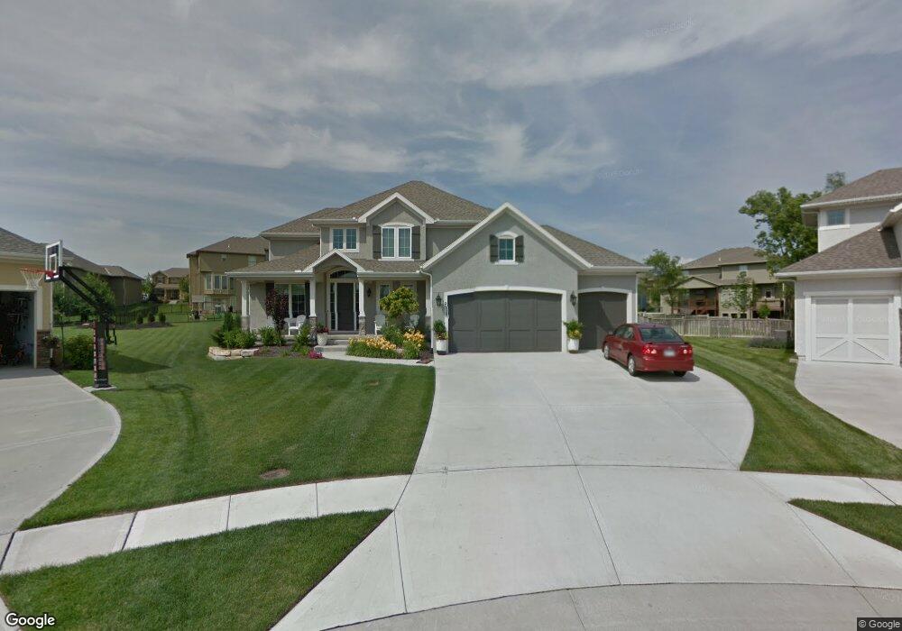 22526 W 61st St, Shawnee, KS 66226 - photo 1