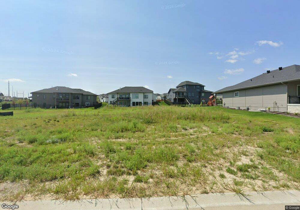 20525 Hartman Ave, Omaha, NE 68022 - photo 1