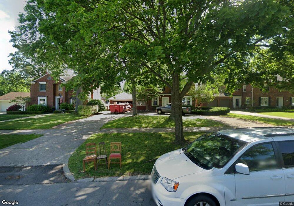 1054 Whittier Rd, Grosse Pointe Park, MI 48230 - photo 1