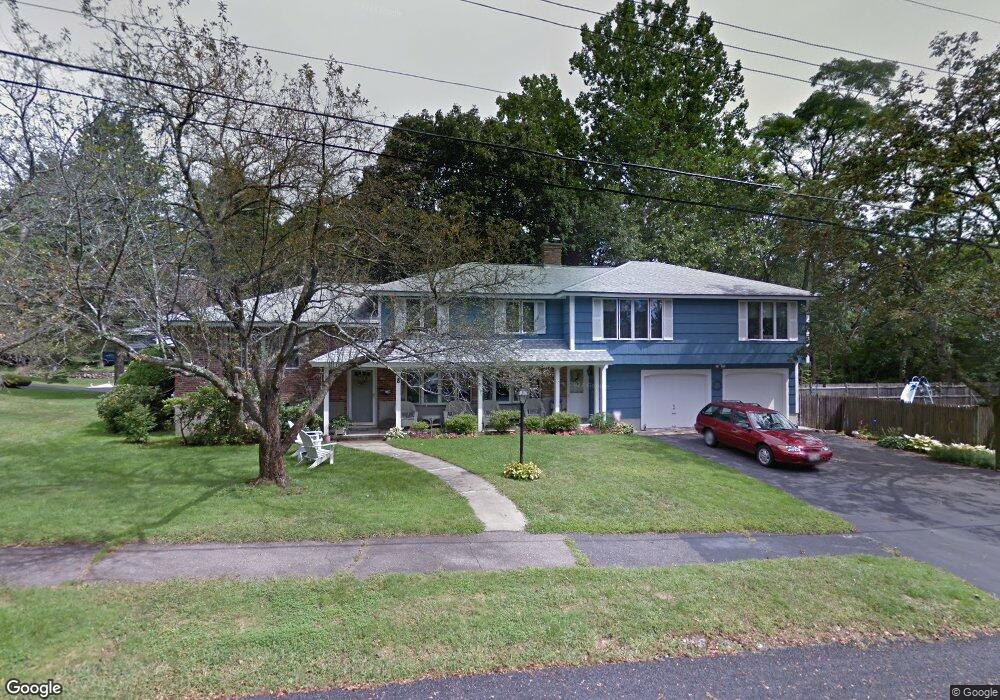 8 Lyman Rd, Framingham, MA 01701 - photo 1