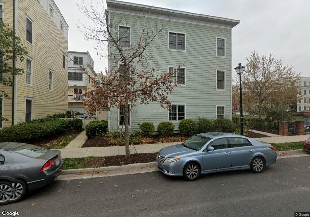 902 Montgomery St, Alexandria, VA 22314 - photo 1