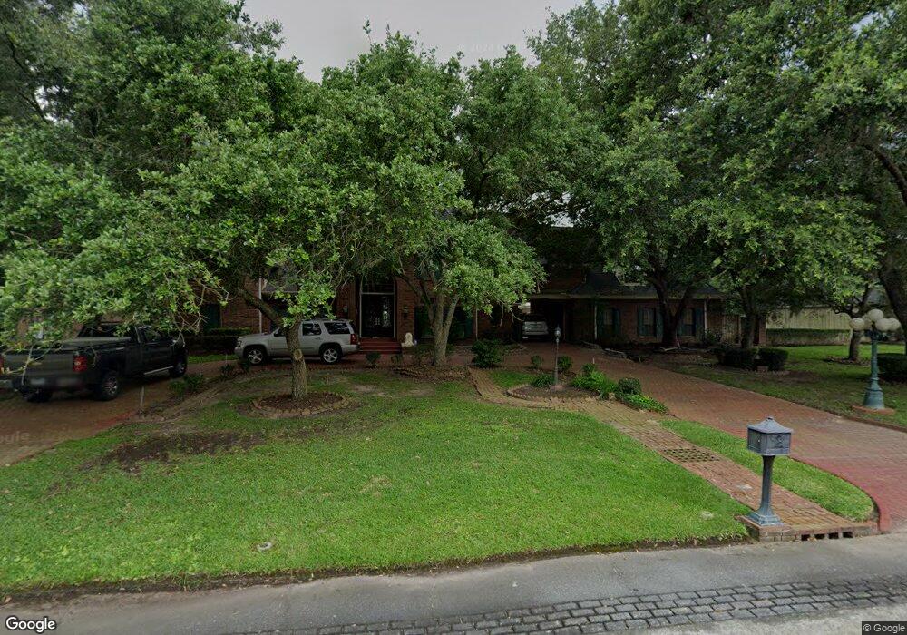 1904 Carriage Creek Ln, Friendswood, TX 77546 - photo 1