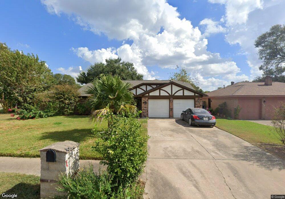 8218 Chestnut Forest Dr, Houston, TX 77088 - photo 1