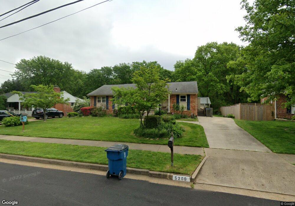 5209 Portsmouth Rd, Fairfax, VA 22032 - photo 1