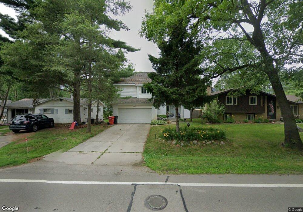 7748 Richardson Rd, West Bloomfield, MI 48323 - photo 1