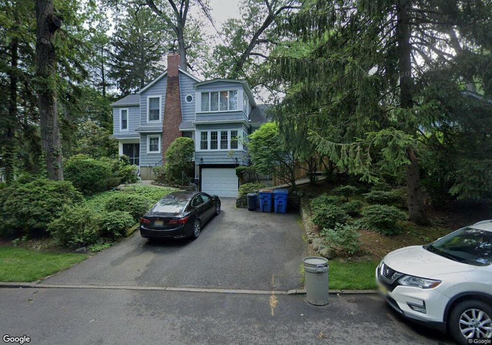 21 Ravine Rd, Tenafly, NJ 07670 - photo 1