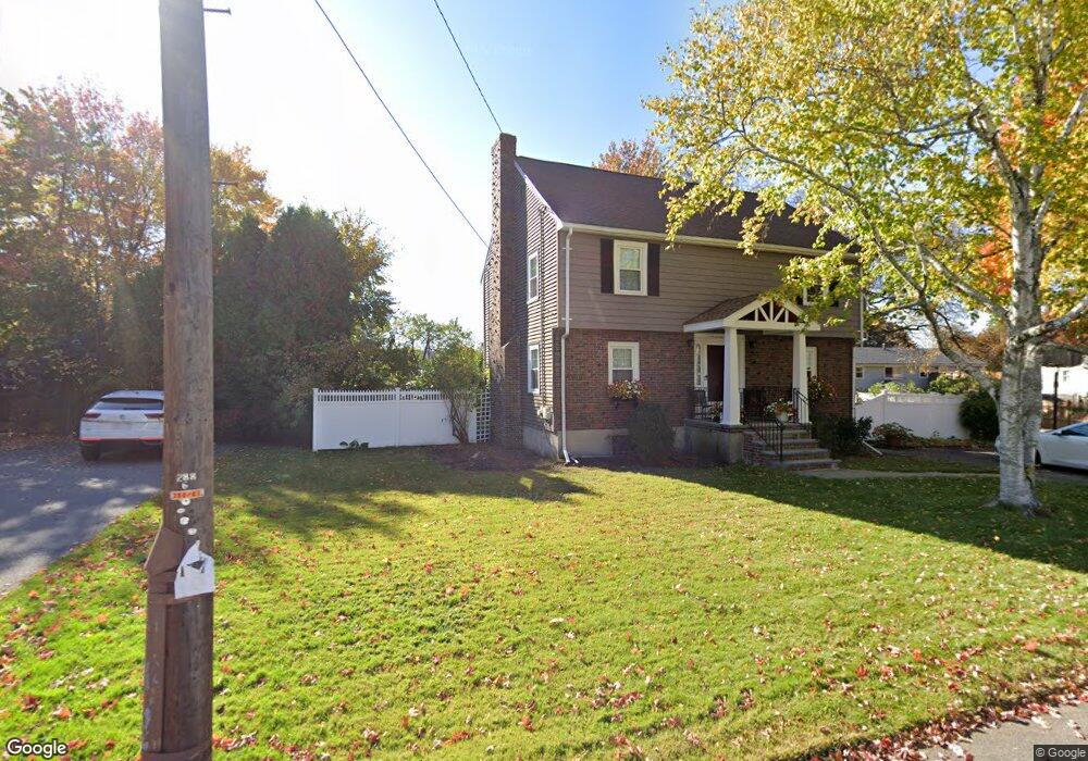 11 Randolph Rd, Stoneham, MA 02180 - photo 1