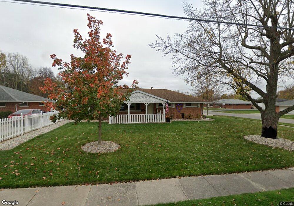 700 Sunnydale St, Lima, OH 45807 - photo 1