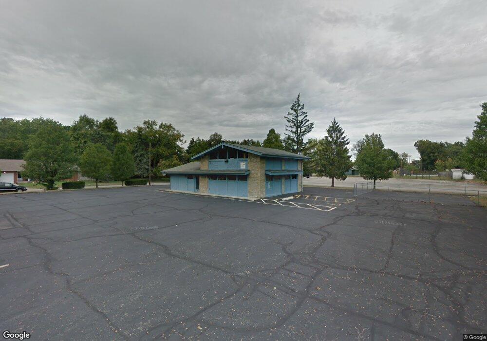 1300 Yellowwood Dr, Columbus, OH 43229 - photo 1