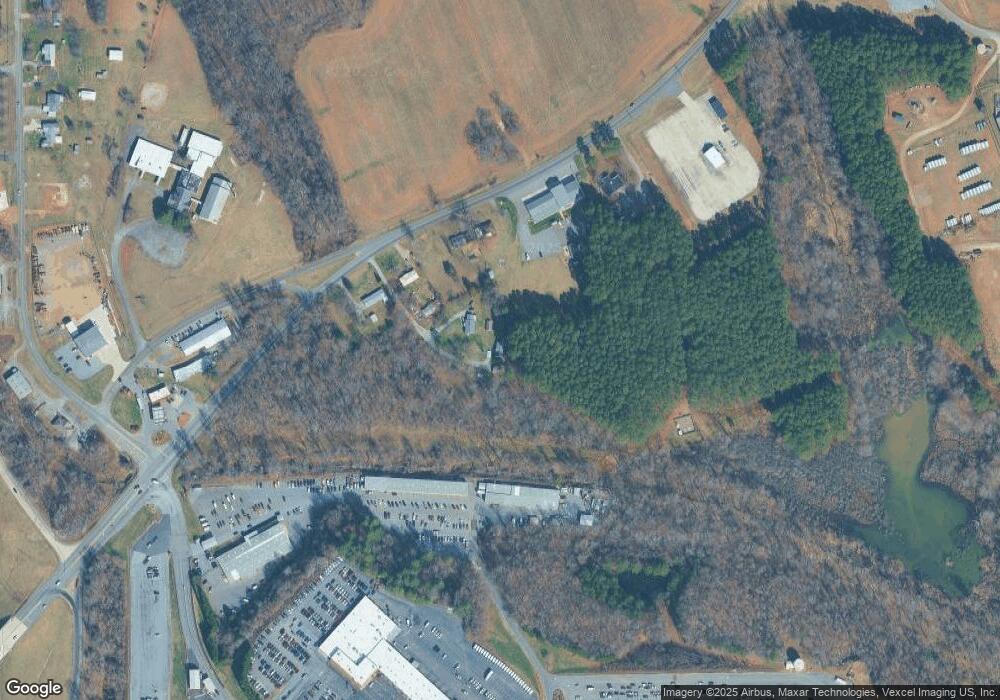 105 Ray Ln, Statesville, NC 28625 - photo 1