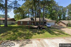211 Wildwood Dr, Pineville, LA 71360