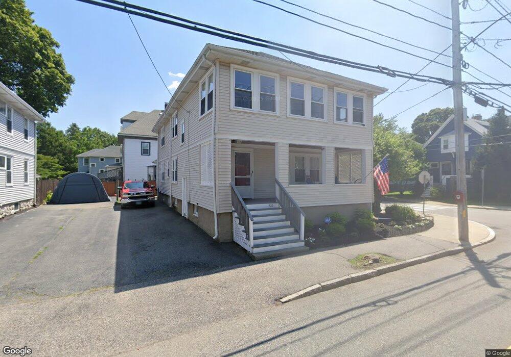 224 Lowell St unit 226, Waltham, MA 02453 - photo 1