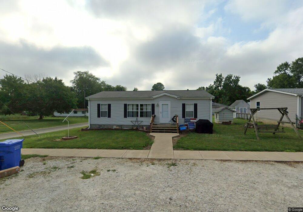 152 N Job St, Virginia, IL 62691 - photo 1