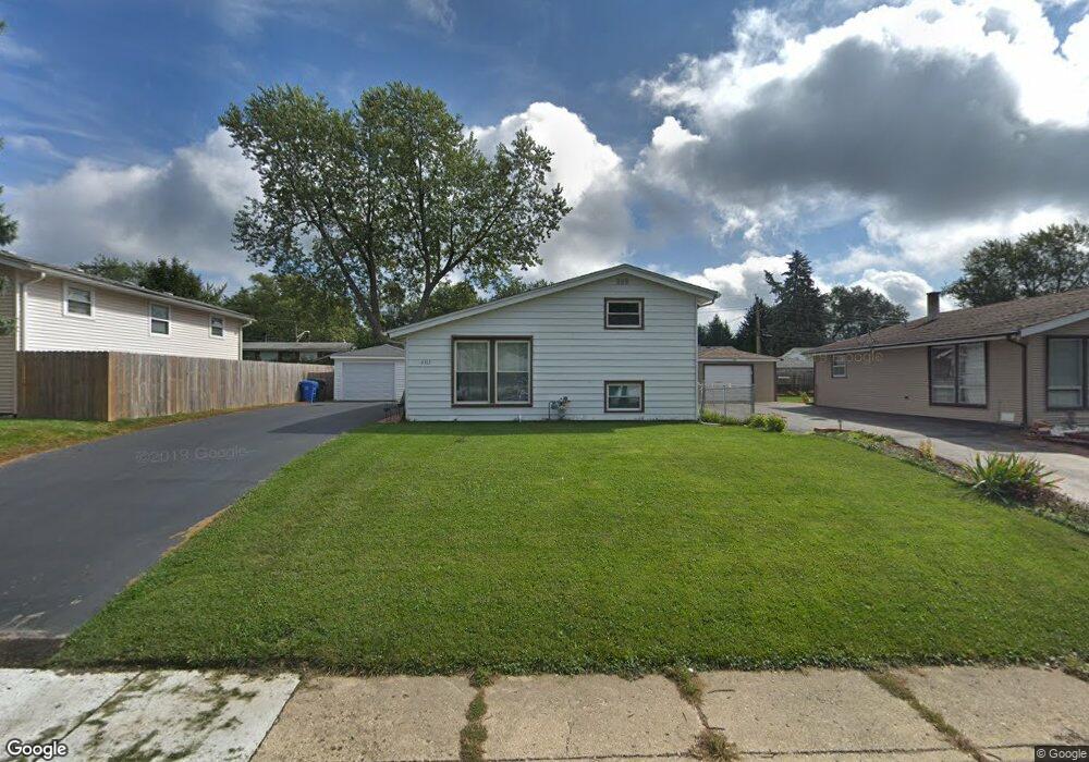 2312 Arrow St unit 5, Carpentersville, IL 60110 - photo 1