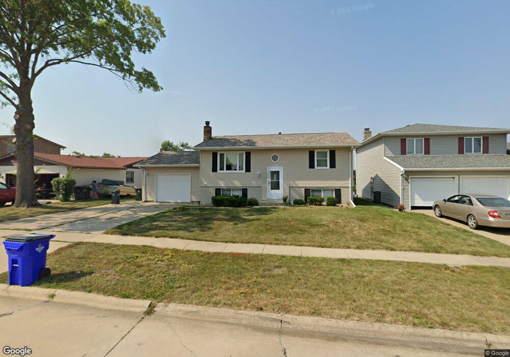 3500 Sue Ln NW, Cedar Rapids, IA 52405 - photo 1