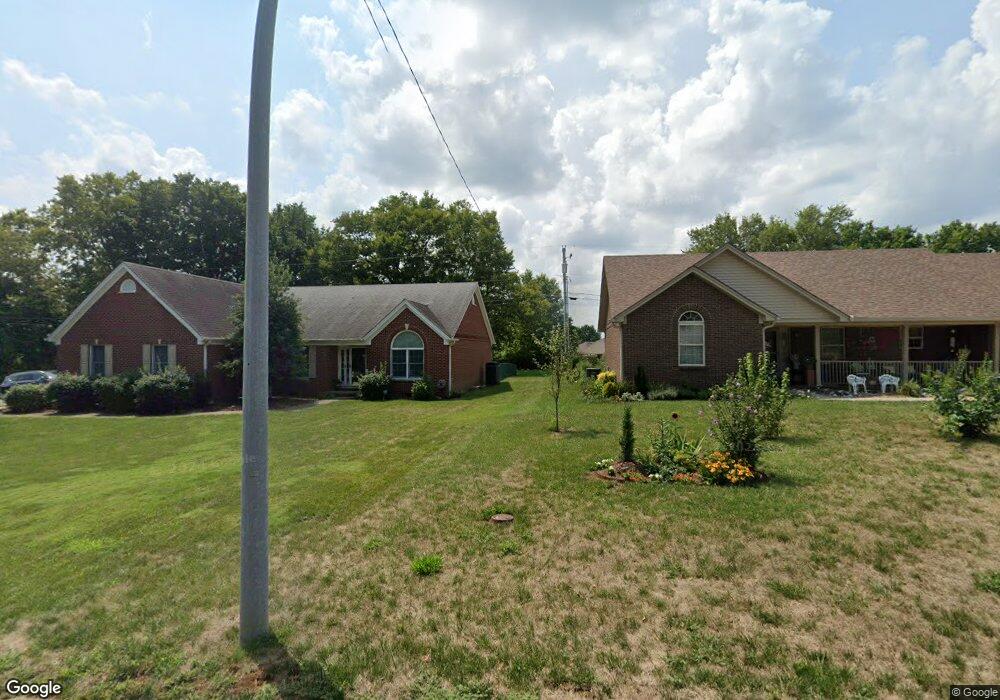 404 Agee St, Harrodsburg, KY 40330 - photo 1