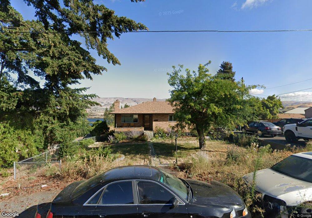 2651 E 10th St, the Dalles, OR 97058 - photo 1