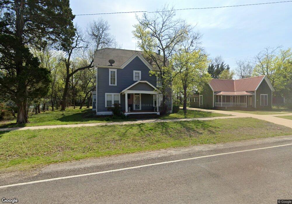 325 Grand St, Whitewright, TX 75491 - photo 1