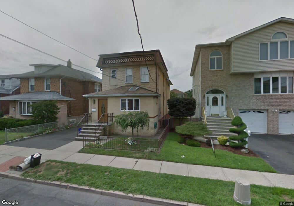 236 Copeland Ave, Lyndhurst, NJ 07071 - photo 1