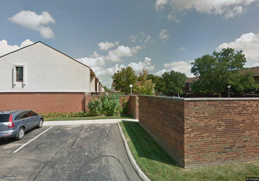 1884 Willoway Cir S, Columbus, OH 43220 - photo 1