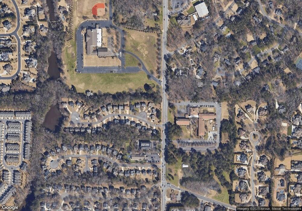 1020 Hidden Pond Ln, Roswell, GA 30075 - photo 1