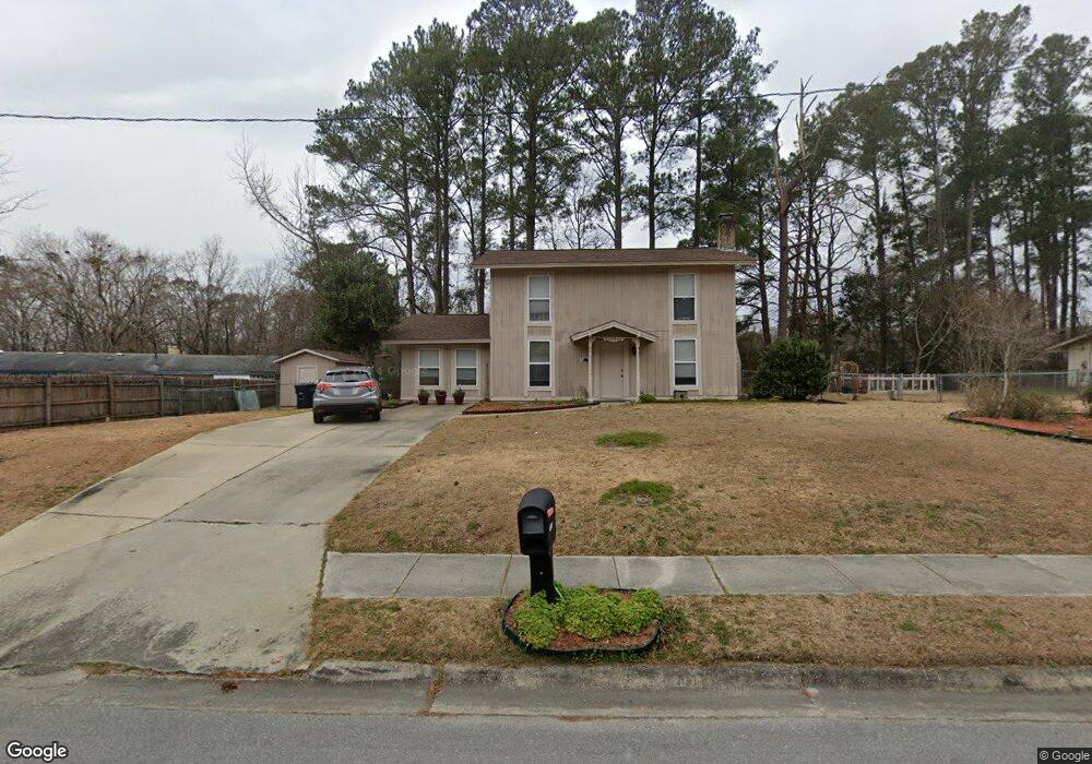 207 Linwood Dr, Jacksonville, NC 28546 - photo 1