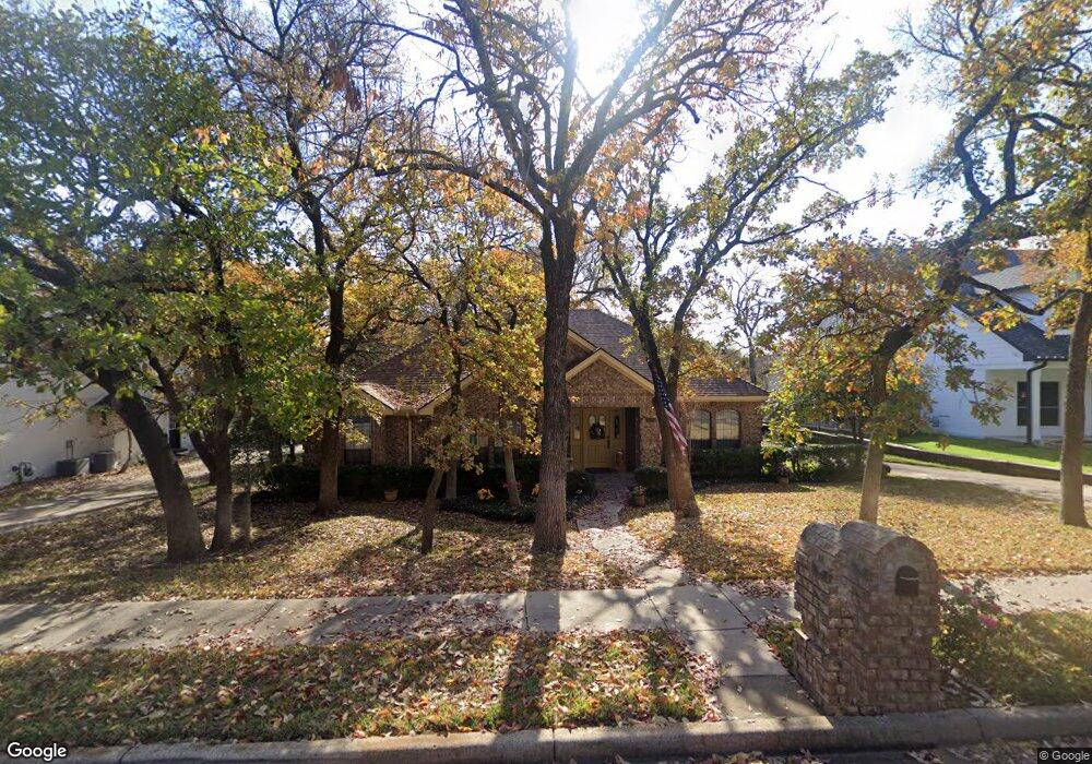 1420 Briar Dr, Bedford, TX 76022 - photo 1