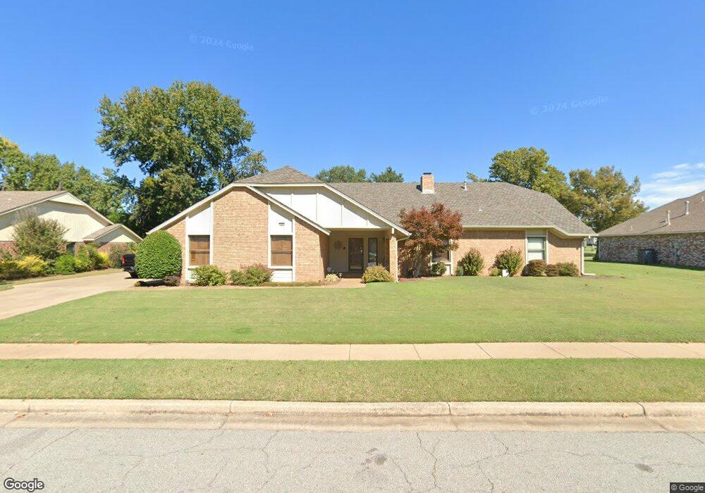 504 W Fairway Ct, Broken Arrow, OK 74011 - photo 1