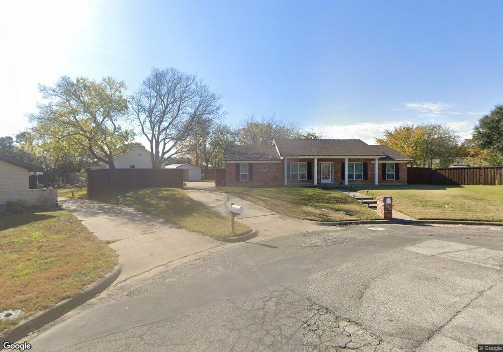 628 Robindale Ct, Bedford, TX 76022 - photo 1