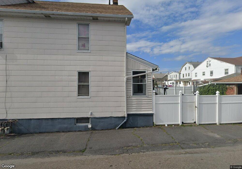 542 Lincoln St, Hazleton, PA 18201 - photo 1