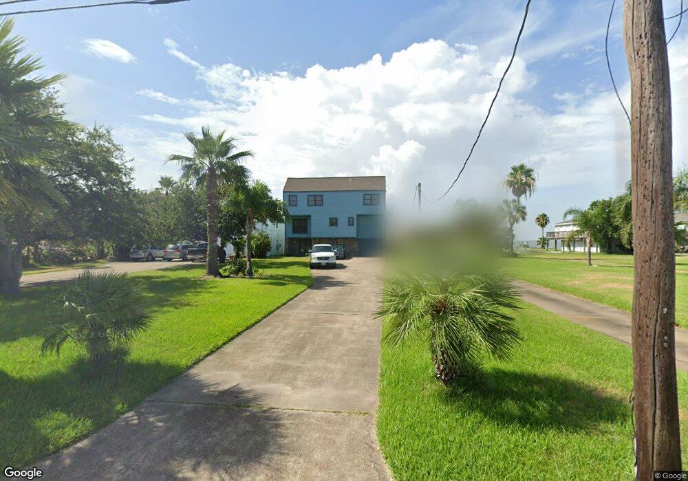 7802 Channelview Dr, Galveston, TX 77554 - photo 1