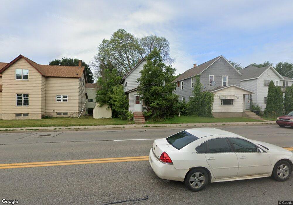 1807 10th St, Menominee, MI 49858 - photo 1