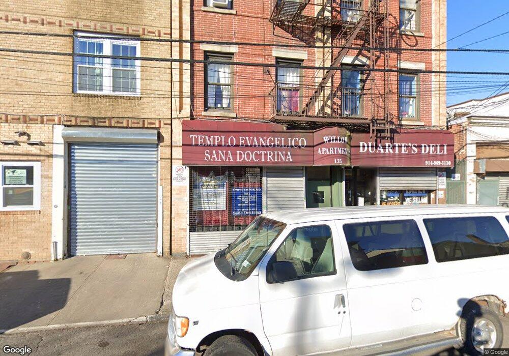 135 Willow St, Yonkers, NY 10701 - photo 1