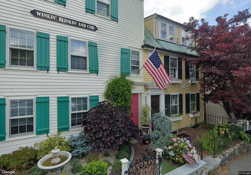 11 Tucker St, Marblehead, MA 01945 - photo 1