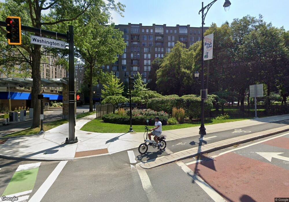 44 Washington St unit 10XX, Brookline, MA 02445 - photo 1