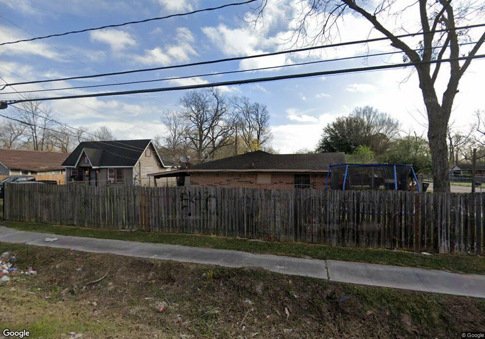 8772 Lomax St, Houston, TX 77093 - photo 1