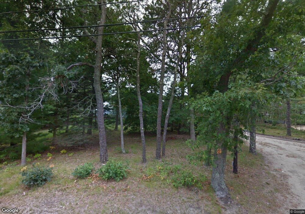 19 Bournes Pond Rd, East Falmouth, MA 02536 - photo 1