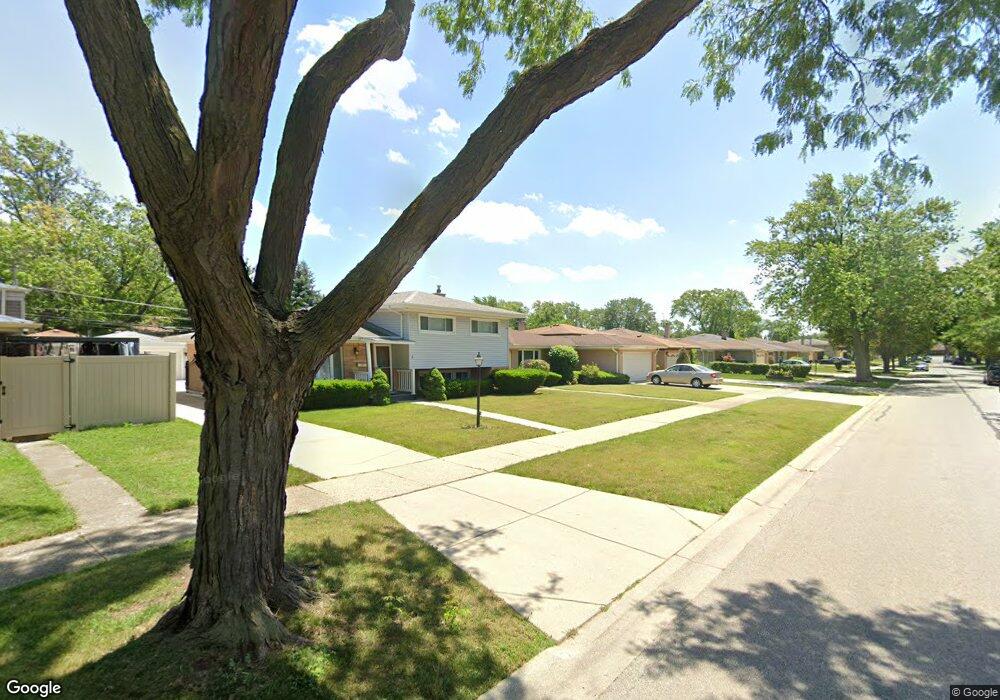 2017 Westview Dr, Des Plaines, IL 60018 - photo 1