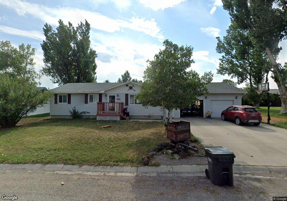 413 W 4th Ave N, Columbus, MT 59019 - photo 1