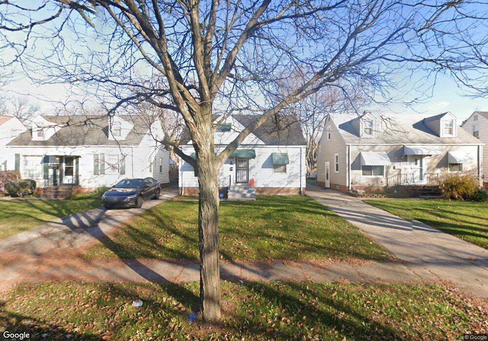 21311 Raymond St, Maple Heights, OH 44137 - photo 1