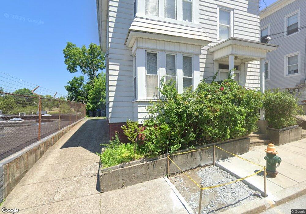 22 Royal St, Providence, RI 02906 - photo 1